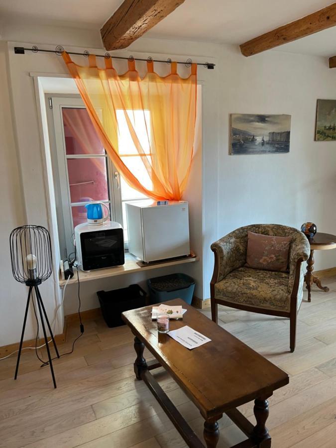 Chambre Papillon Avec Acces Terasse La Neuveville Eksteriør billede